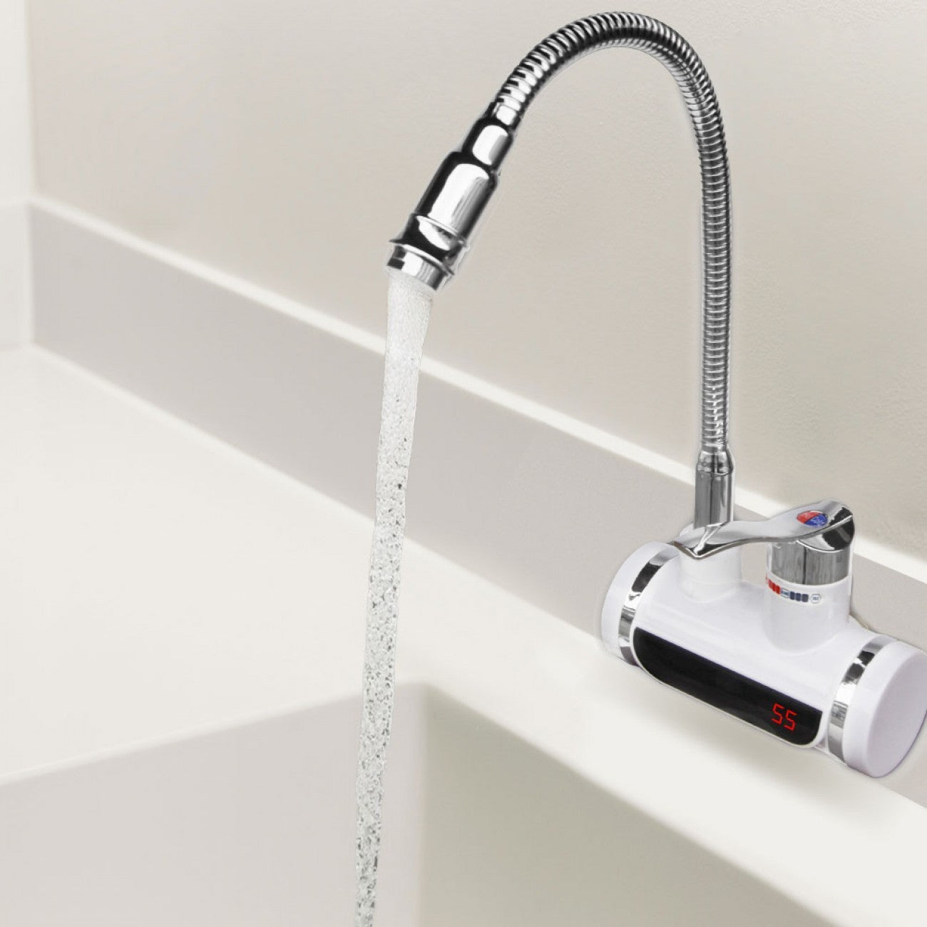 Instant slavina Delimano – greje vodu trenutno. Savršena za kuhinje, vikendice i radionice.

